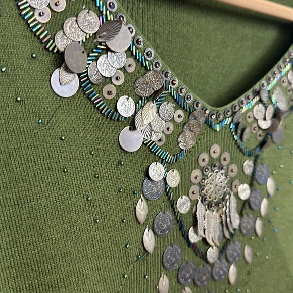 Green Ribbed Vintage Carraz Beverly Hills Embellished Sweater - Picture 4 of 9